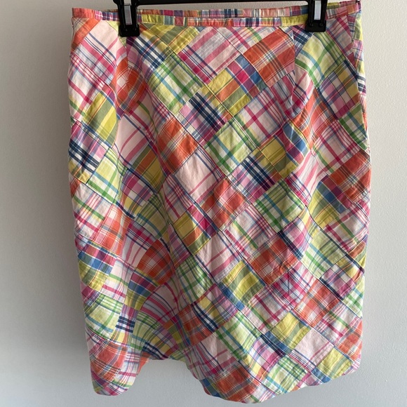 Brooks Brothers Dresses & Skirts - Brooks Brothers 346 Madrid skirt, size 10. Preppy, all cotton, great condition.